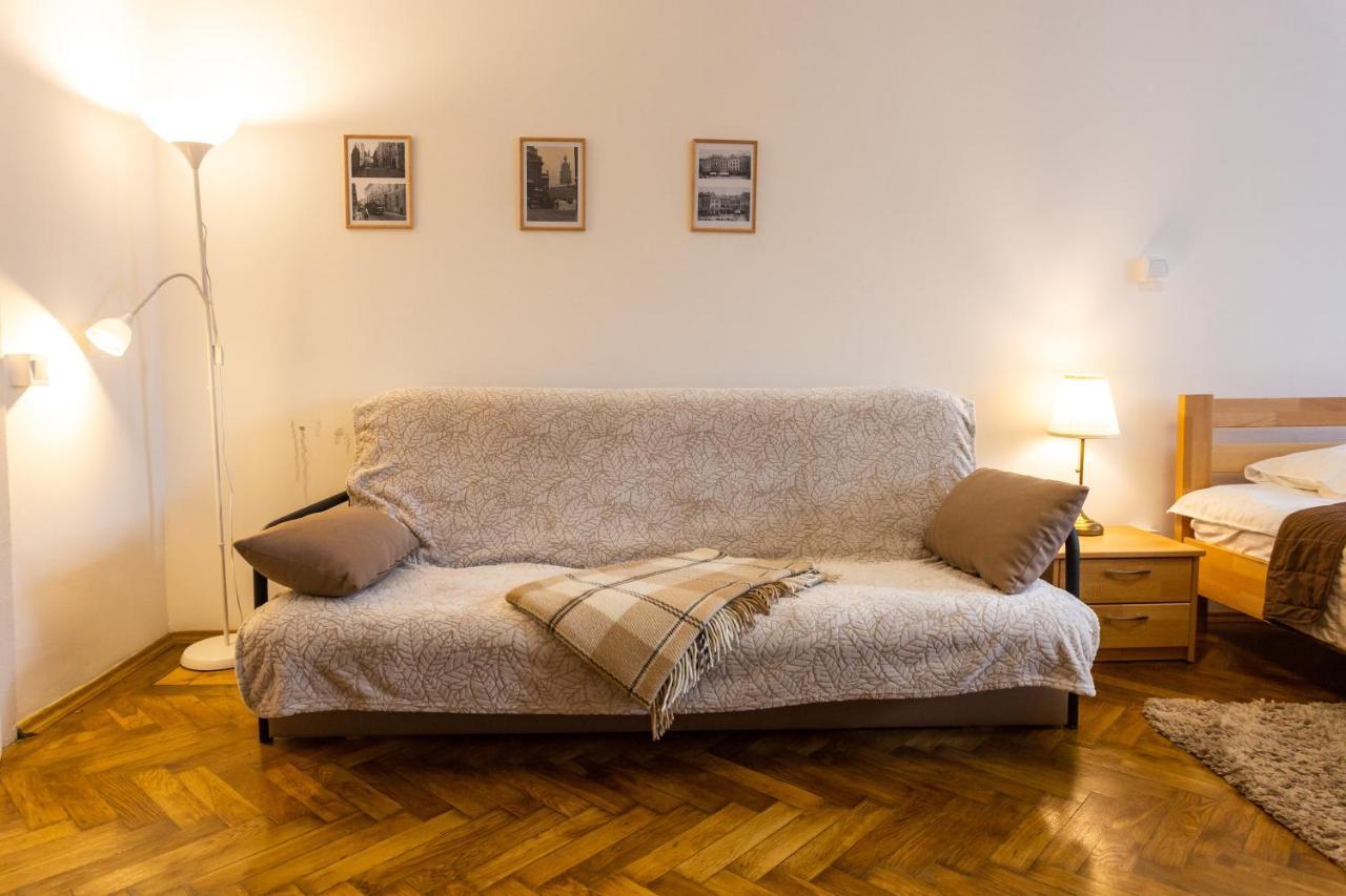 Peaceful Studio On Rynok Square 리비프 외부 사진