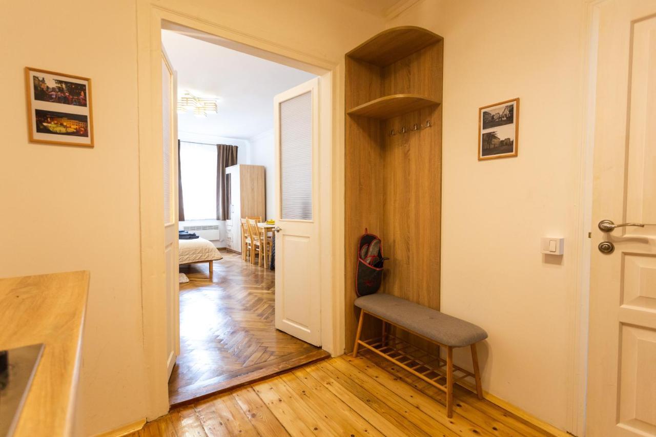 Peaceful Studio On Rynok Square 리비프 외부 사진